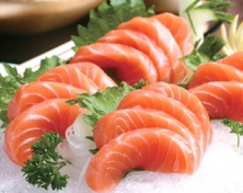 冰鮮三文魚(yú)魚(yú)腩（去皮、切片）